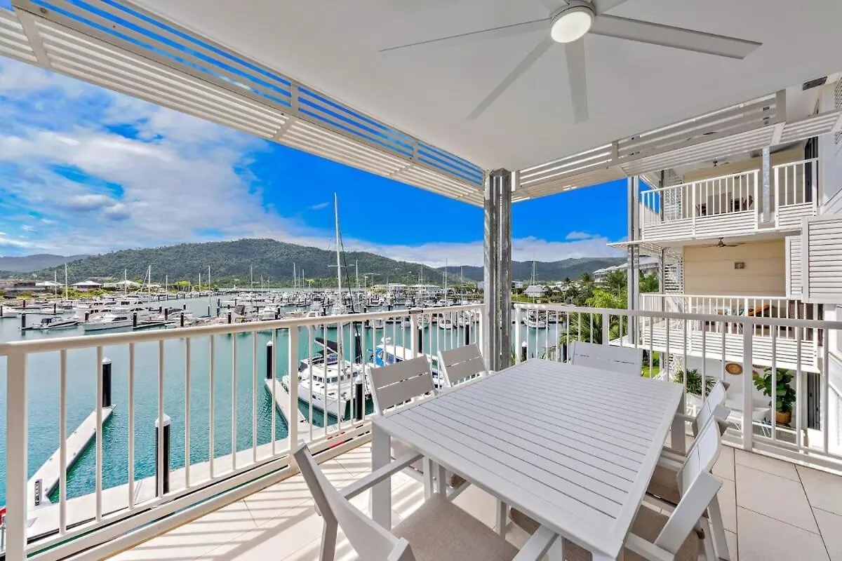 kontakty Marina Living With Views And More